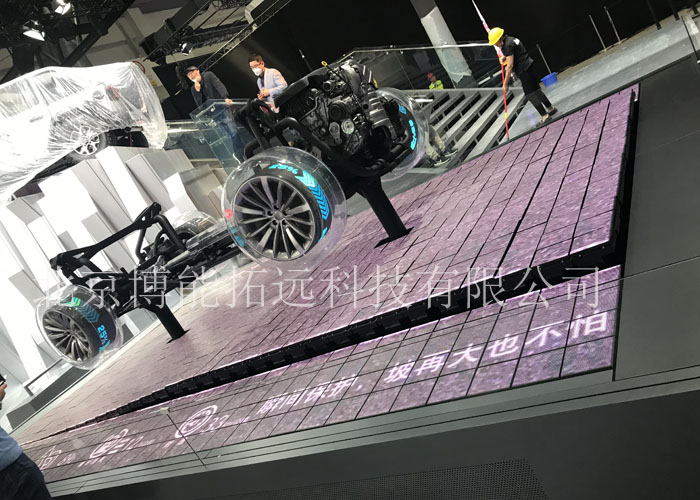 北京車展-jeep 機械矩陣屏